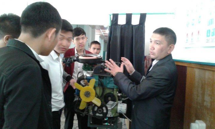 Түлектер тақтасы