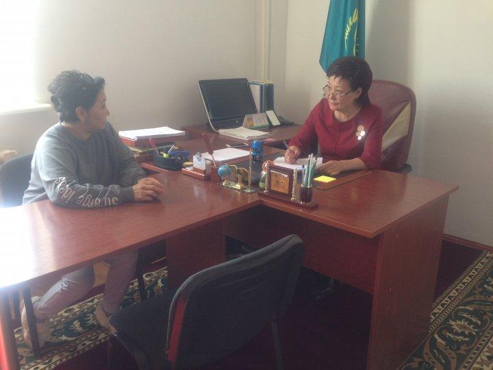 2019 жылы 13 наурыз күні Қаратай Тұрысов атындағы №53 мектеп-гимназия директоры Қойлыбаева Эльмира Серікқызы қоғамдық қабылдау өткізді.