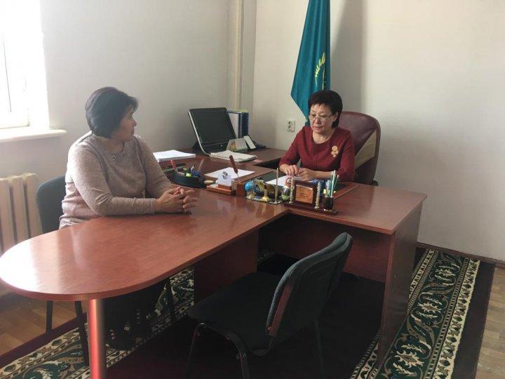 2019 жылы 13 наурыз күні Қаратай Тұрысов атындағы №53 мектеп-гимназия директоры Қойлыбаева Эльмира Серікқызы қоғамдық қабылдау өткізді.